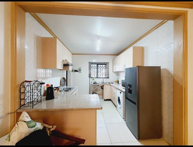 2 BEDROOM APARTMENT RENTED IN NOORDWYK